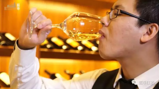 6個(gè)步驟,資深品酒師教你如何來品葡萄酒